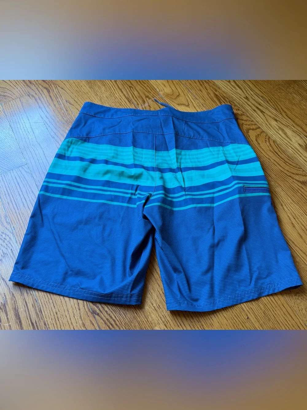 Vineyard Vines Performance Board Shorts Striped Blue Teal Men’s 28